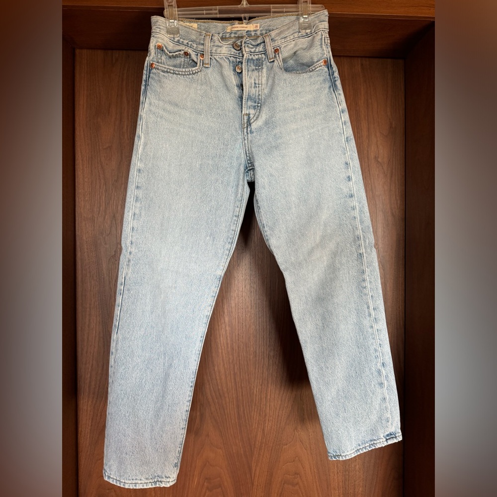 Levi wedgie straight. 5 button fly